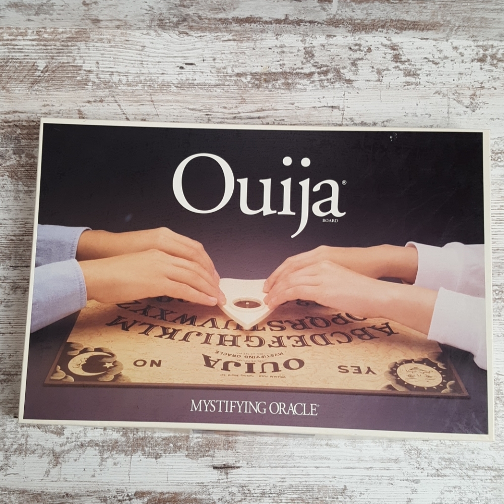 🔴Vintage 1992 Ouija Mystifying Oracle Board Game